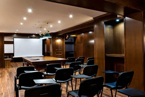 MOUNTAIN LAKE HOTEL Meetings