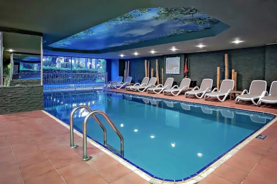 MOVENPICK HOTELS - RESORTS TEKIROVA Pools & Beach