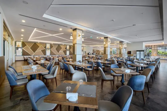 MOVENPICK HOTELS - RESORTS TEKIROVA Restaurants