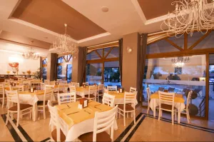 MY DREAM HOTEL Restaurants
