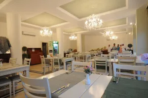 MY DREAM HOTEL Restaurants