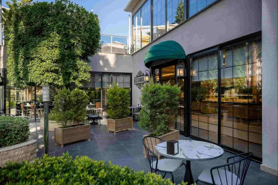 MY HOME RESORT HOTEL Restaurants