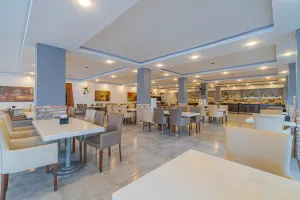 MYSEA HOTEL ALARA Restaurants