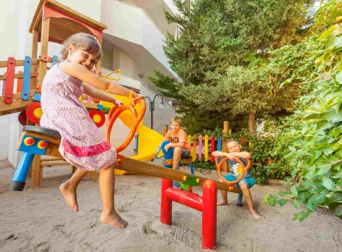 NARCIA RESORT SIDE Mini Club