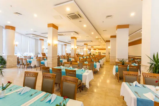 NARCIA RESORT SIDE Restaurants