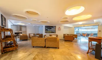 NICHOLAS PARK HOTEL Lobby