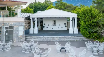 NICHOLAS PARK HOTEL Activities