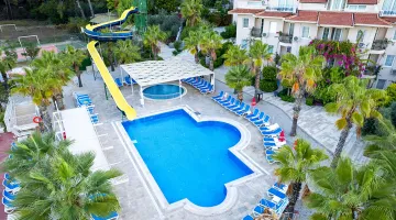 NICHOLAS PARK HOTEL Pools & Beach