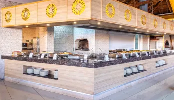NICHOLAS PARK HOTEL Restaurants