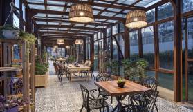 NIRVANA COSMOPOLITAN Bars