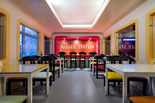 NIRVANA DOLCE VITA Restaurants