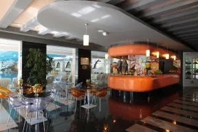 NIRVANA DOLCE VITA Restaurants