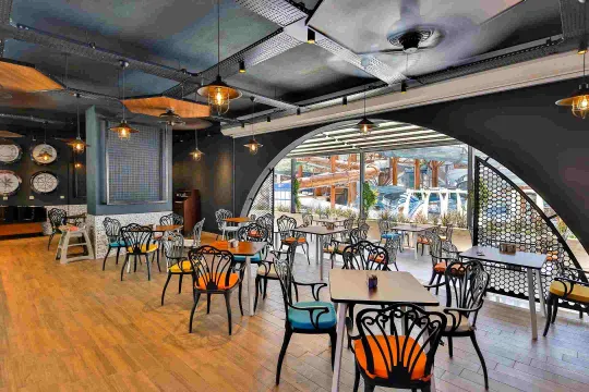 NIRVANA DOLCE VITA Restaurants