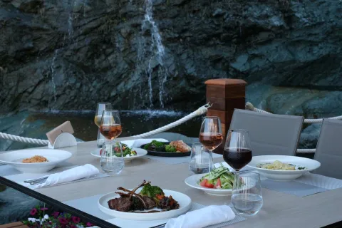 NIRVANA DOLCE VITA Restaurants