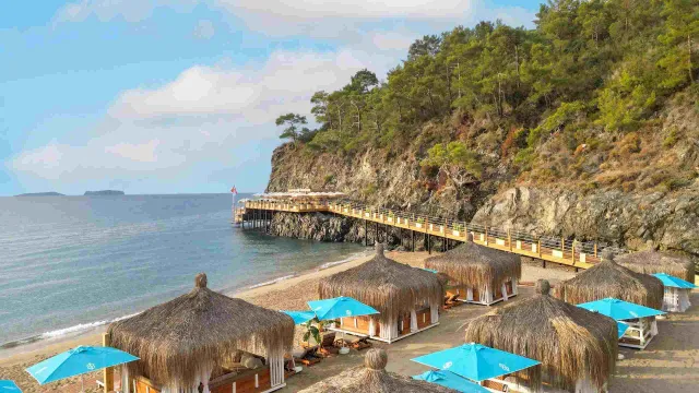 NIRVANA DOLCE VITA Pools & Beach