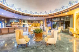 NOVA PARK Lobby