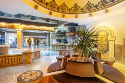 NOVA PARK Lobby