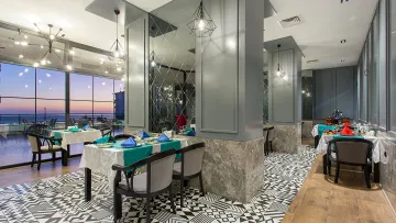 NOX INN DELUXE HOTEL Restaurants