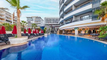 NOX INN DELUXE HOTEL Pools & Beach