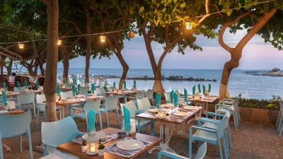 NUMA BAY EXCLUSIVE Restaurants