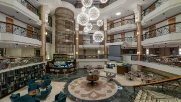 NUMA CLUB SIDE Lobby