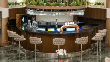 NUMA CLUB SIDE Bars