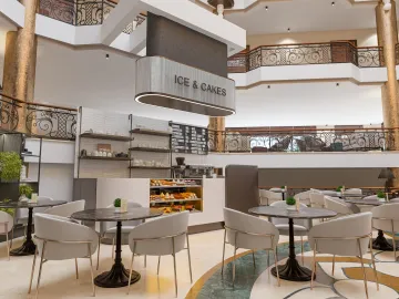 NUMA CLUB SIDE Restaurants