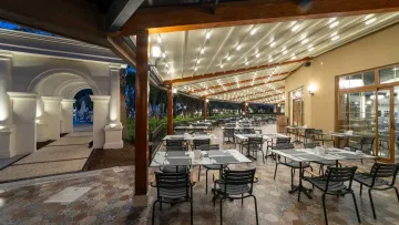 NUMA CLUB SIDE Restaurants
