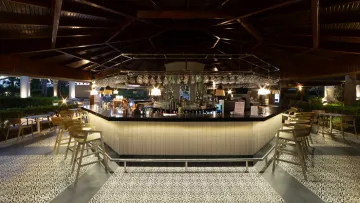 NUMA CLUB SIDE Bars