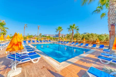 NUMA KONAKTEPE HOTEL Pools & Beach