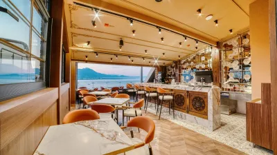 NUMA PORT HOTEL Bars