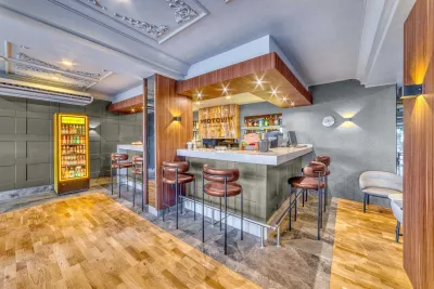 NUMA PORT HOTEL Bars