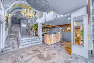 NUMA PORT HOTEL Lobby
