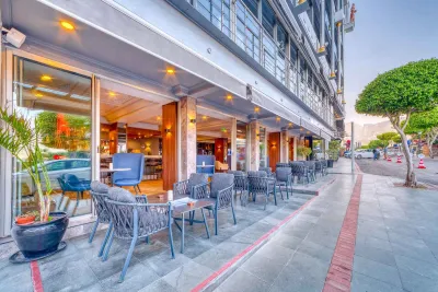 NUMA PORT HOTEL Bars
