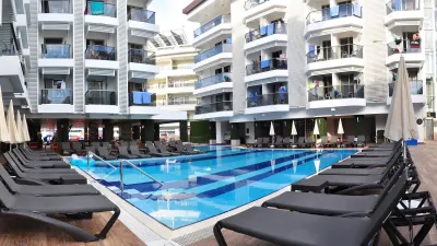 OBA STAR HOTEL-SPA Pools & Beach