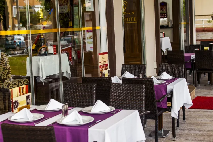 OBA TIME HOTEL Restaurants