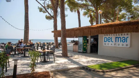 OMER PRIME HOLIDAY RESORT Bars