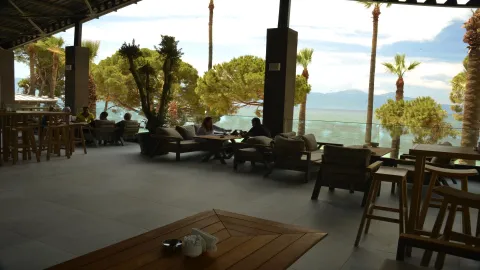 OMER PRIME HOLIDAY RESORT Bars