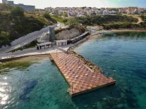 ON LIVE HOTEL Pools & Beach
