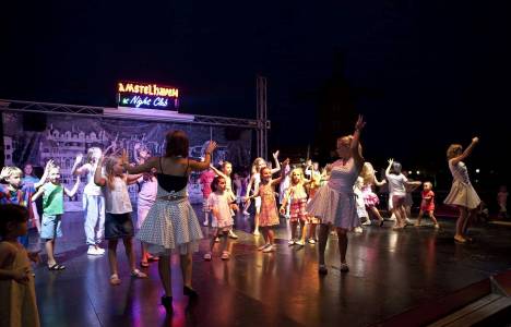 ORANGE COUNTY RESORT HOTEL BELEK Mini Club