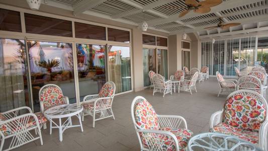 ORANGE COUNTY RESORT HOTEL BELEK Restaurants
