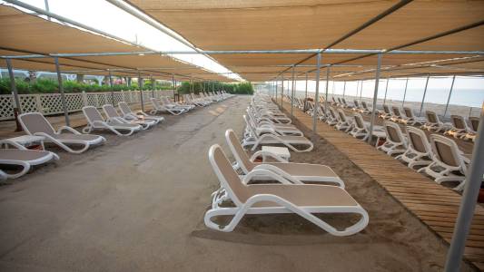 ORANGE COUNTY RESORT HOTEL BELEK Pools & Beach