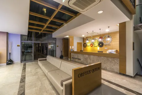ORFEUS QUEEN HOTEL Lobby