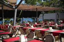 ORKA LOTUS BEACH Restaurants