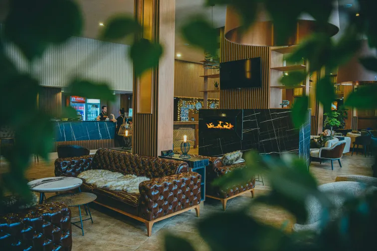 ORPHEUS HOTEL Bars