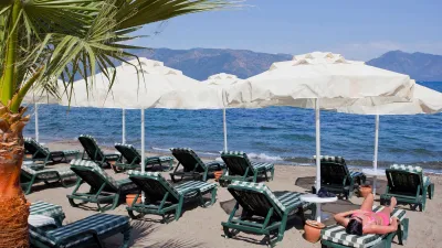 ORSMARIS BOUTIQUE HOTEL Pools & Beach