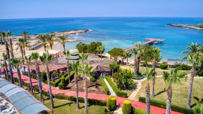 OZ HOTELS INCEKUM BEACH Pools & Beach