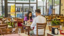 OZ KATRE HOTEL Restaurants
