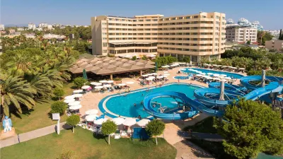 OZKAYMAK SELECT RESORT HOTEL Pools & Beach