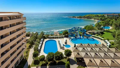 OZKAYMAK SELECT RESORT HOTEL Pools & Beach